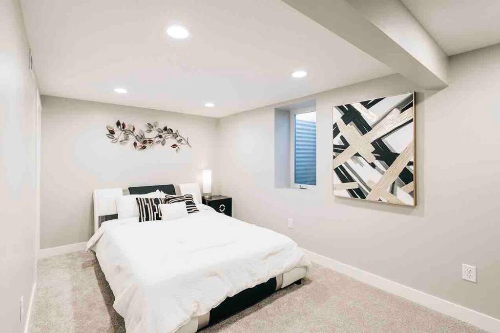 Beautiful Luxury Home Freshly Renovated With Big Yard, Seating & Grill Pad Cottage Grove Luaran gambar